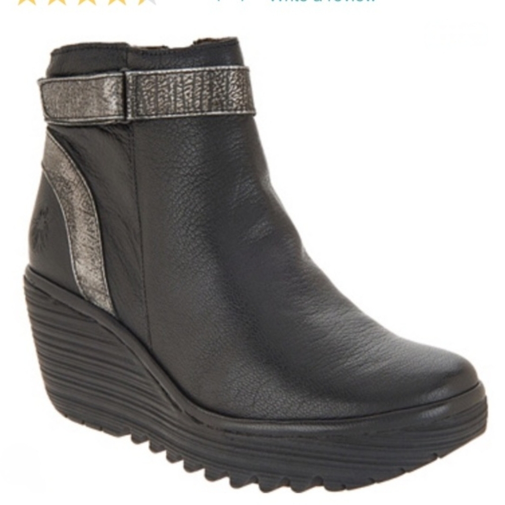 FLY LONDON Black and Silver Ankle Boots Size 40 (9)